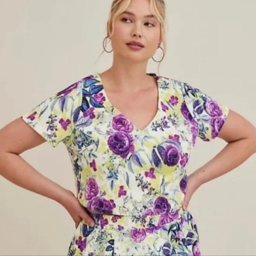 Torrid top size 2